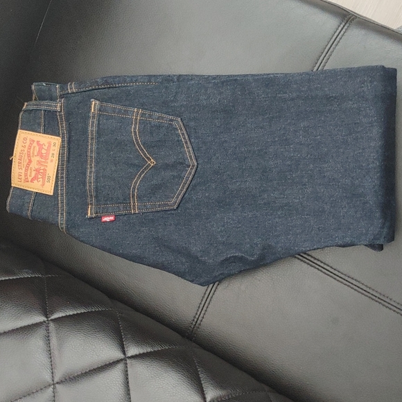 🔥LEVI STRAUSS & CO🔥 - Picture 2 of 4